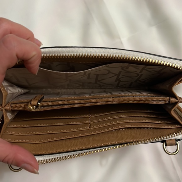 Wallet - Picture 3 of 3